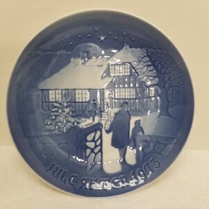 Bing & Grondahl Copenhagen Porcelain Blue Christmas Plate 1973 Country Christmas